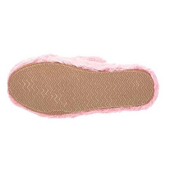 Fuzzy Slip-On Slides - Picture 5 of 8